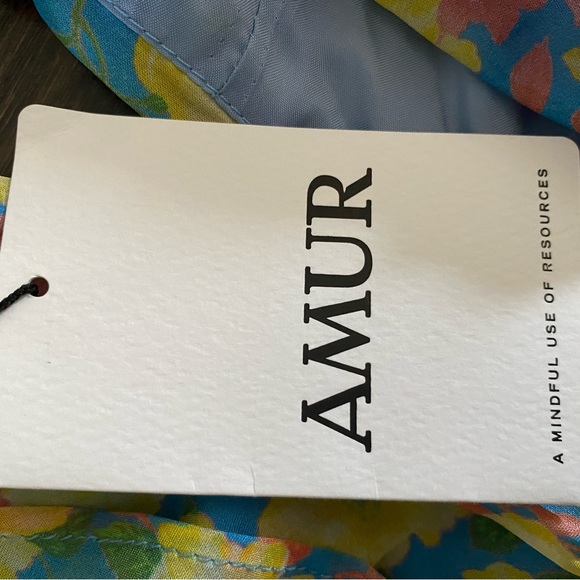 Designer - Picture 4 of 11